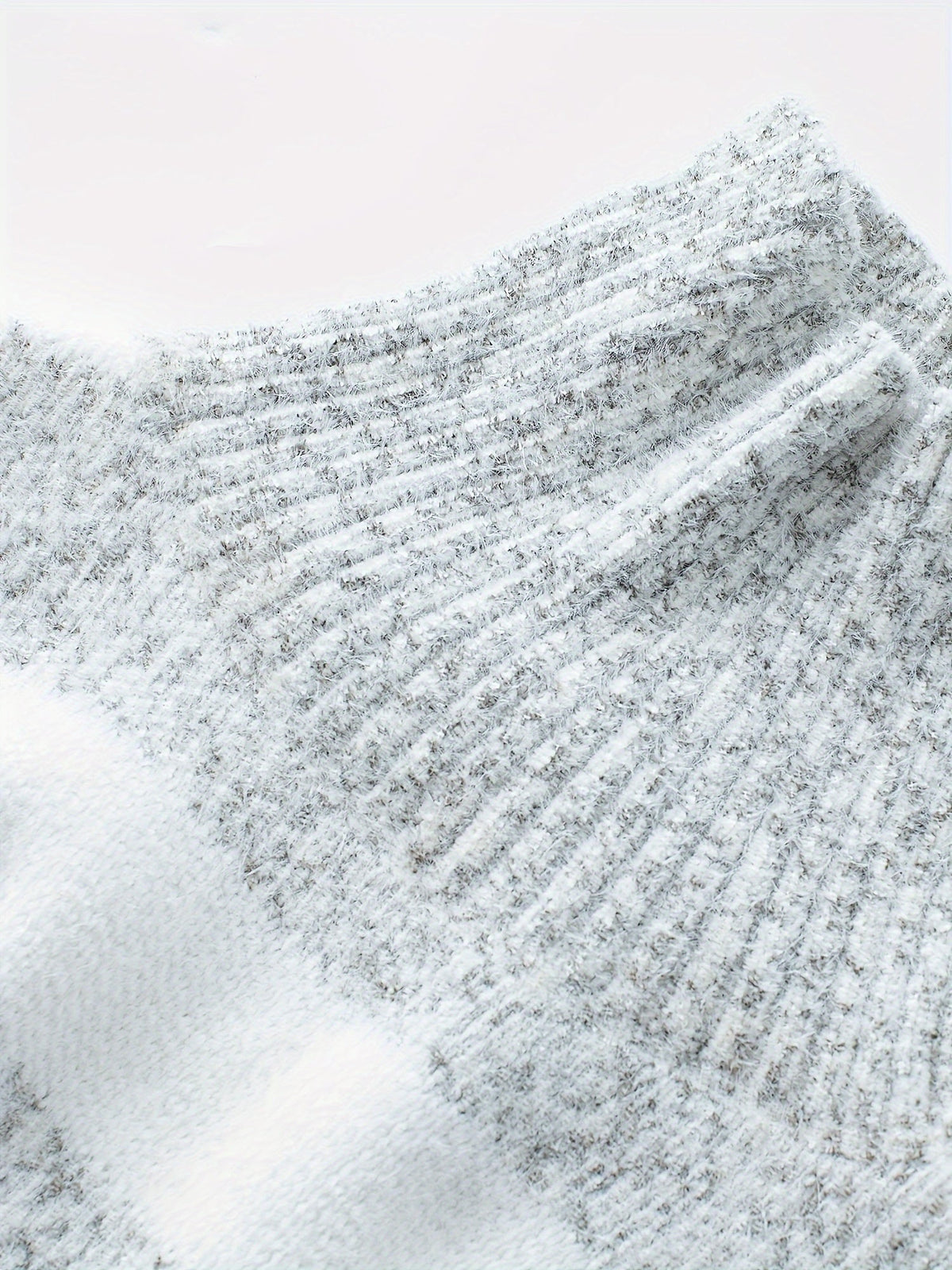 Pull Femme Oversize À Rayures – Col Roulé