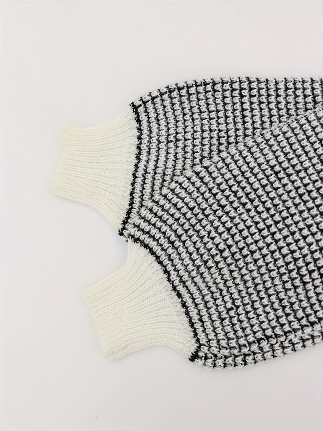 Pull Femme En Maille Fine – Poignets Boutonnés