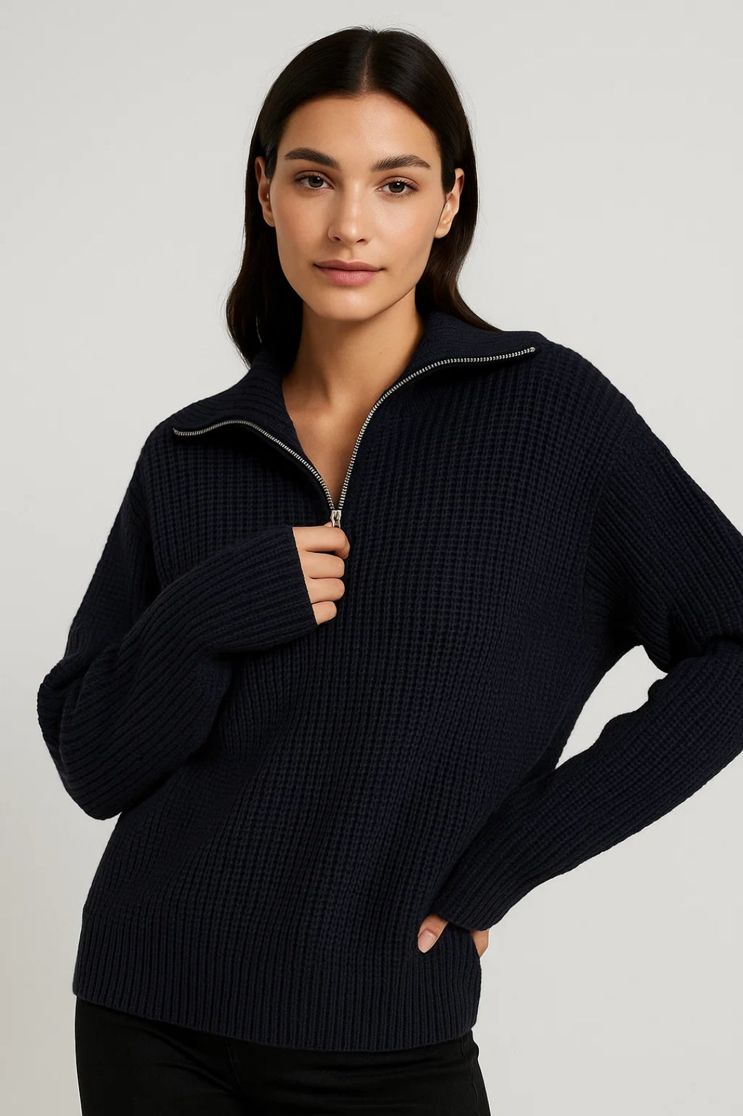 Pull Femme En Maille Gaufrée – Col Montant Zippé